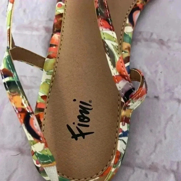 Bejeweled diamond rainbow sparkle sandal flats size 7 - Picture 3 of 5